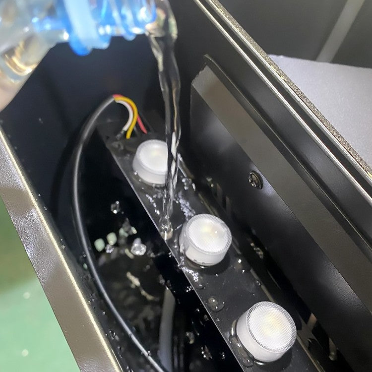 A lareira 3D inteligente com umidificador de vapor de água, chama LED decorativ